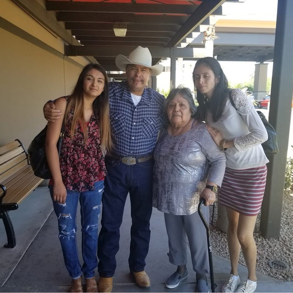 Meet your Posher, Maria - Picture 2 of 4